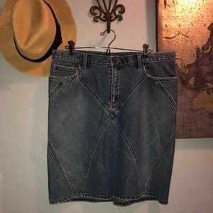 American Eagle Outfitters Jean Skirt Size 12